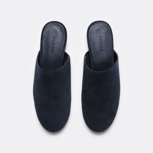 VINCE Oren Coastal Suede Navy Blue Slides Mules Flats Size 7.5